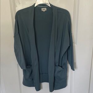 Pact Organic Misty Blue Organic Cotton Cardigan M/L
Comfort Lounge